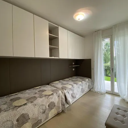 Immobiliare Jvl - White * Jesolo