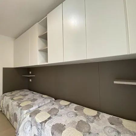 Immobiliare Jvl - White Apartment Lido di Jesolo